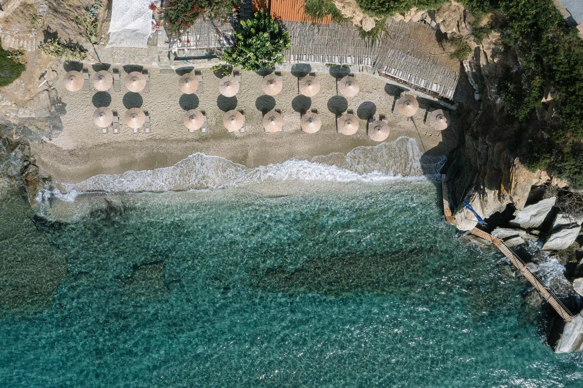 Aneroussa Beach Hotel Batsíon Exteriér fotografie