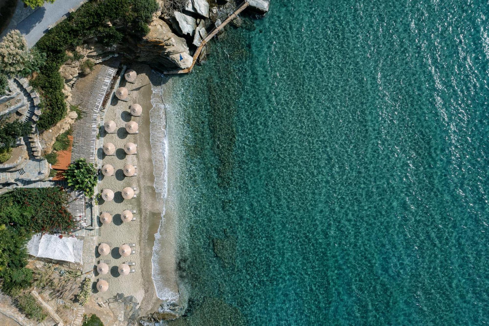 Aneroussa Beach Hotel Batsíon Exteriér fotografie