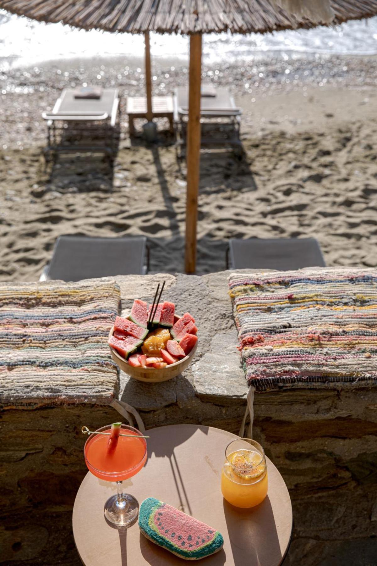 Aneroussa Beach Hotel Batsíon Exteriér fotografie