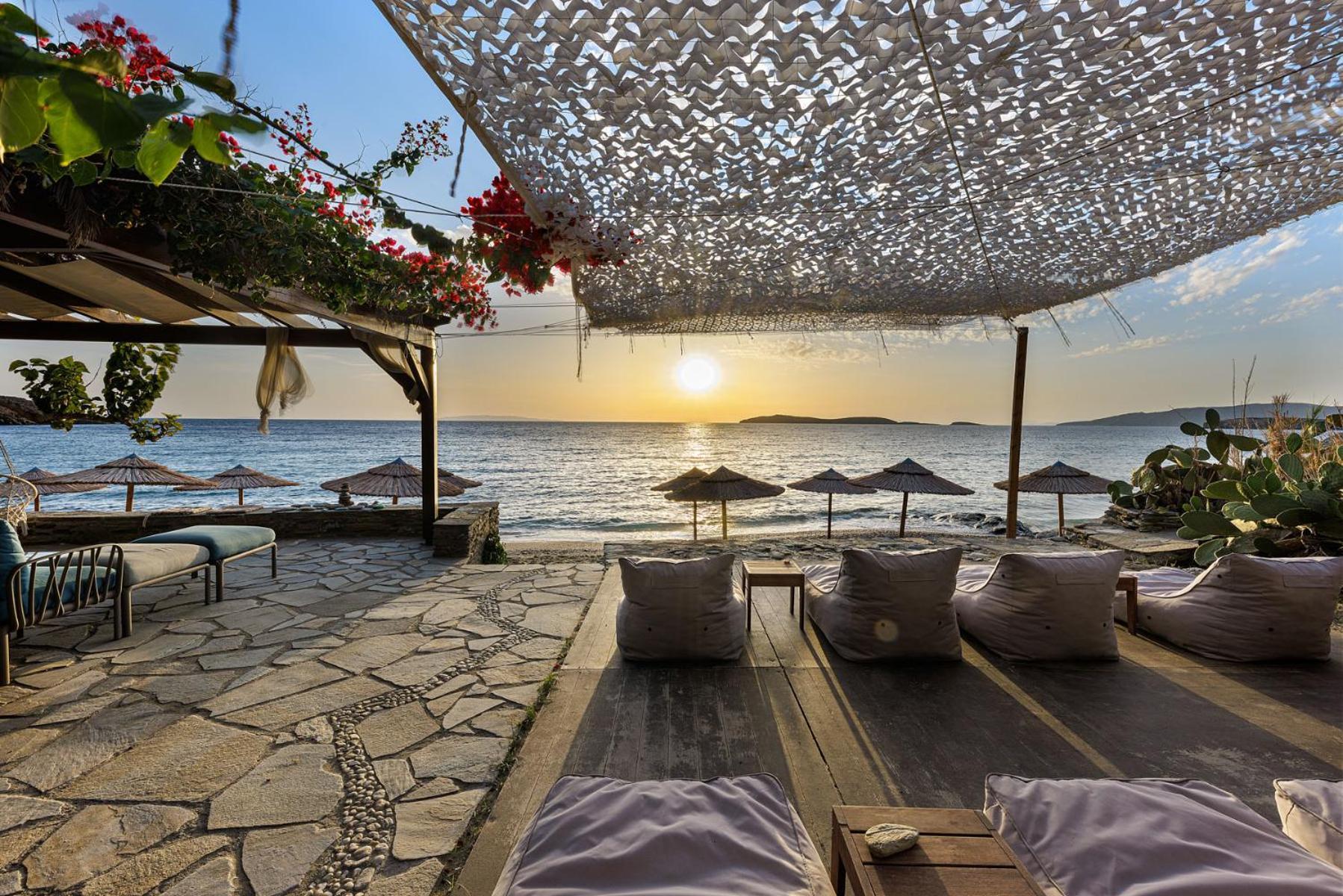 Aneroussa Beach Hotel Batsíon Exteriér fotografie