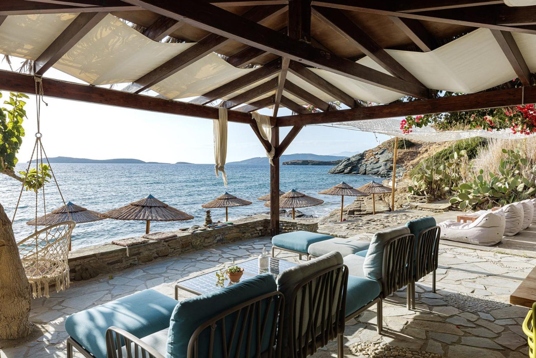 Aneroussa Beach Hotel Batsíon Exteriér fotografie