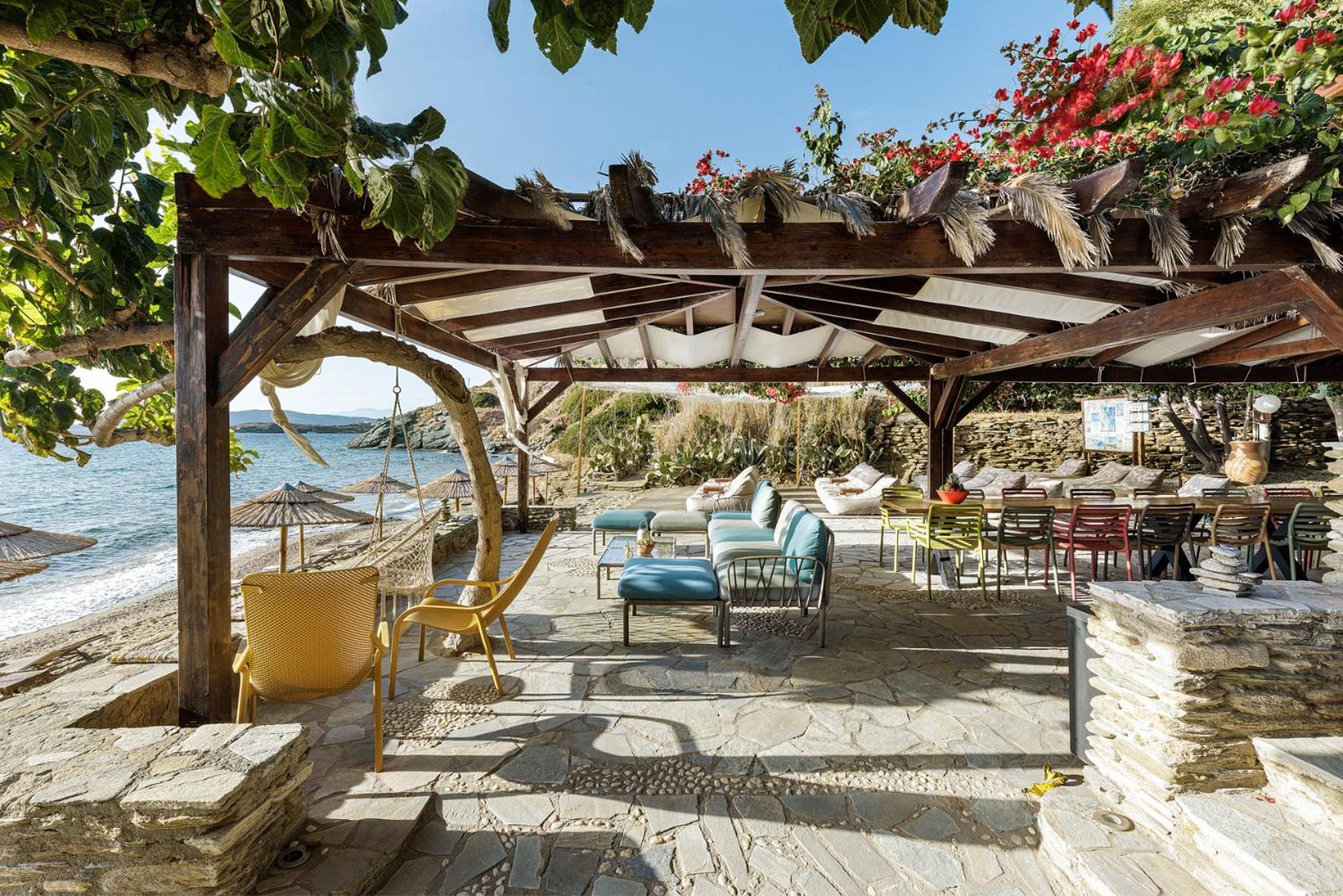 Aneroussa Beach Hotel Batsíon Exteriér fotografie